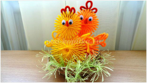 Пасхальные цыплята из ниток