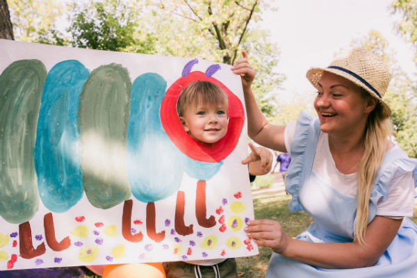 спектакль очень голодная гусеница