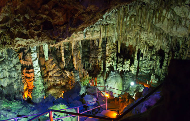 пещера зевса